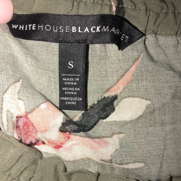 White House Black Market top - Picture 2 of 3